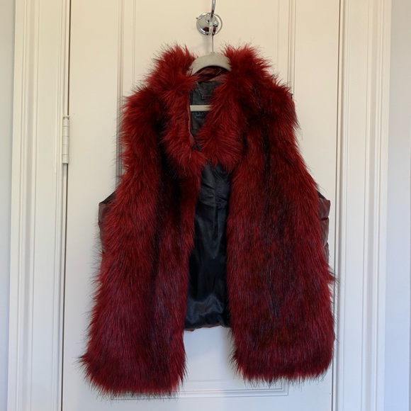 NWOT BUFFALO BY DAVID BITTON WOMEN’S MERLOT/DARK RED FUR DOWN PUFFER VEST SZM - Picture 9 of 10
